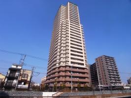 ライオンズタワー大島のライオンズタワー大島の外観
