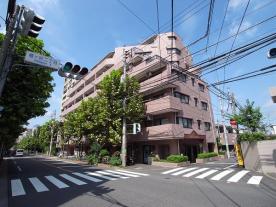ライオンズヴィアーレ幡ヶ谷の外観