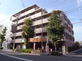 ライオンズマンション世田谷若林の外観