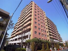 パセオ東京イーストの外観