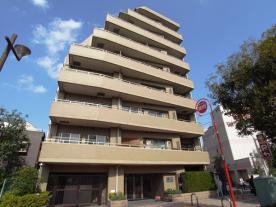 ファミール千川の外観